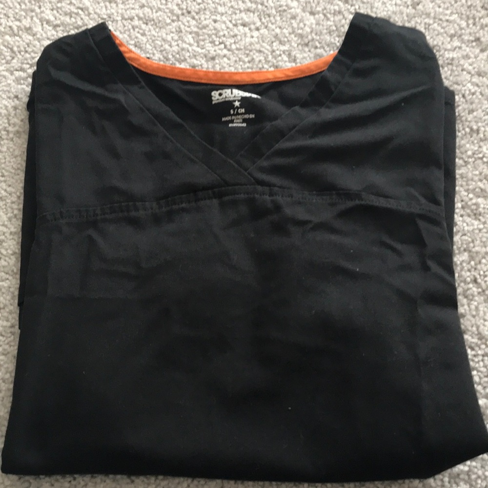 Small Scrub Top